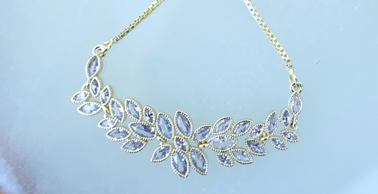 Exquisite Leaf Marquise Zircon Adjustable Bracelet