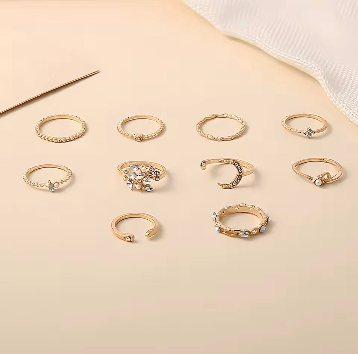 Boho Luxe Gold Ring Set – 9-Piece Stackable Crystal & Pearl Ring Collection