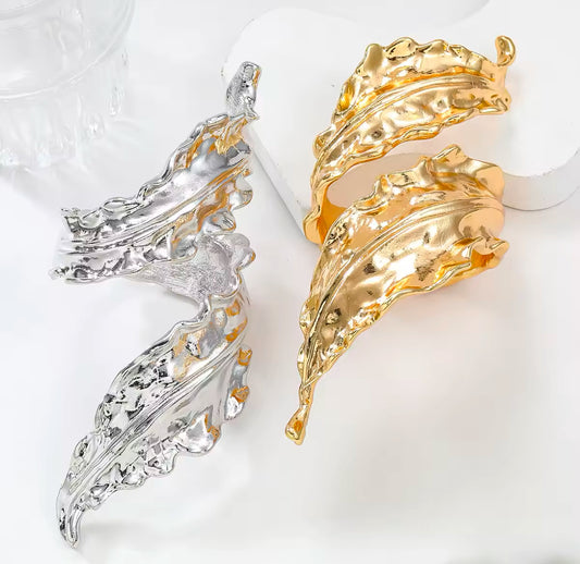 Elegant Twisted Metal Leaf Cuff Bracelet - Simple Luxury for Women & Girls