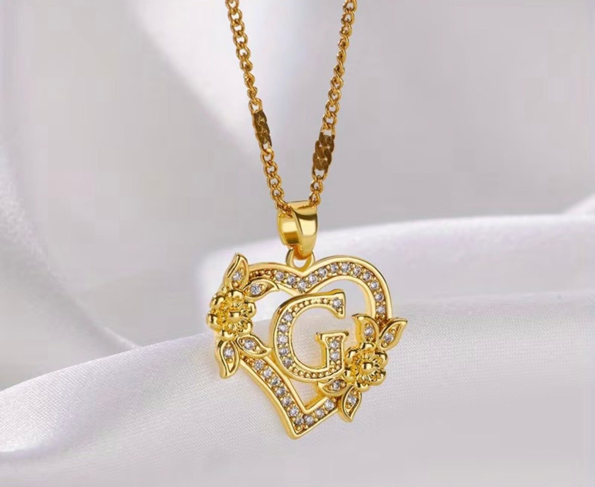 Custom Initial Heart Necklace – Personalized Gold Name Pendant with Crystal Detail