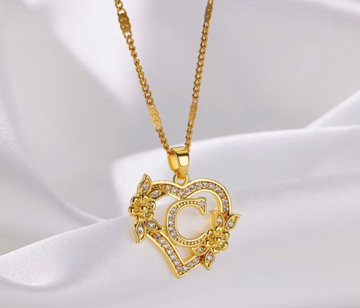 Custom Initial Heart Necklace – Personalized Gold Name Pendant with Crystal Detail