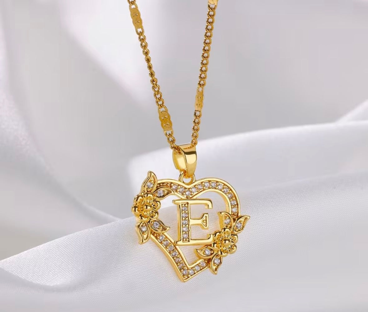 Custom Initial Heart Necklace – Personalized Gold Name Pendant with Crystal Detail